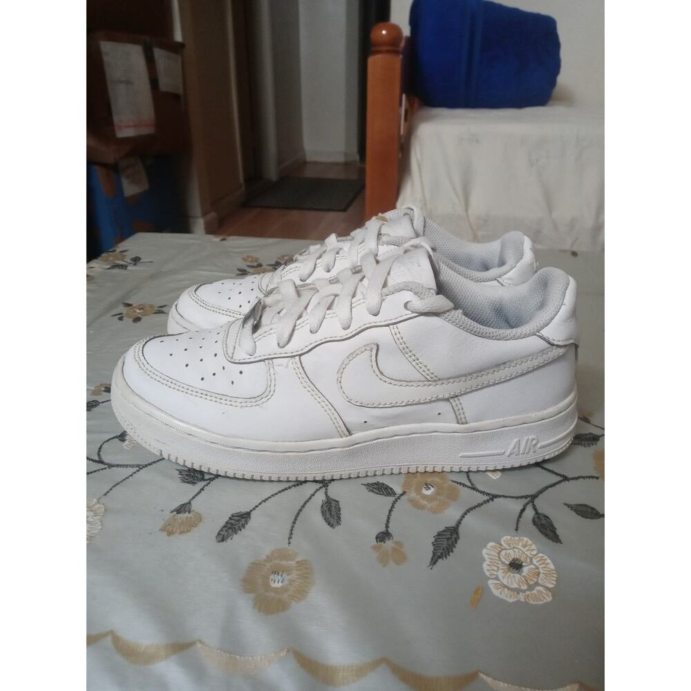 Nike Air Force 1 low size 5Y for Boyslp